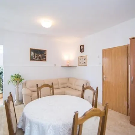 Apartman Vrandecic - Two Bedroom With Garden Terrace Postira