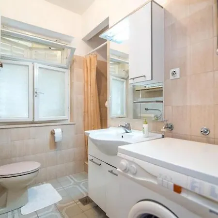 Vrandecic - Two Bedroom With Garden Terrace * Postira