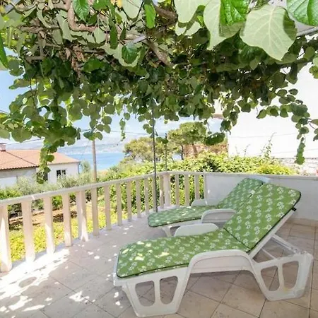 Vrandecic - Two Bedroom With Garden Terrace Apartman